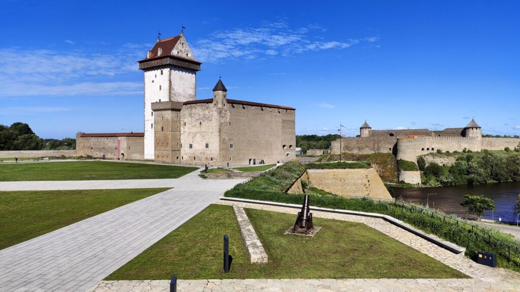 Учебное приключение в Нарву